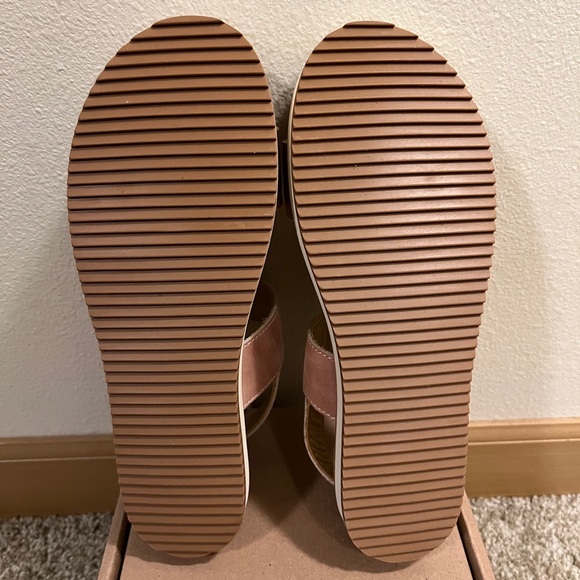 Nisolo Flatform Sandals (New) - Picture 9 of 9